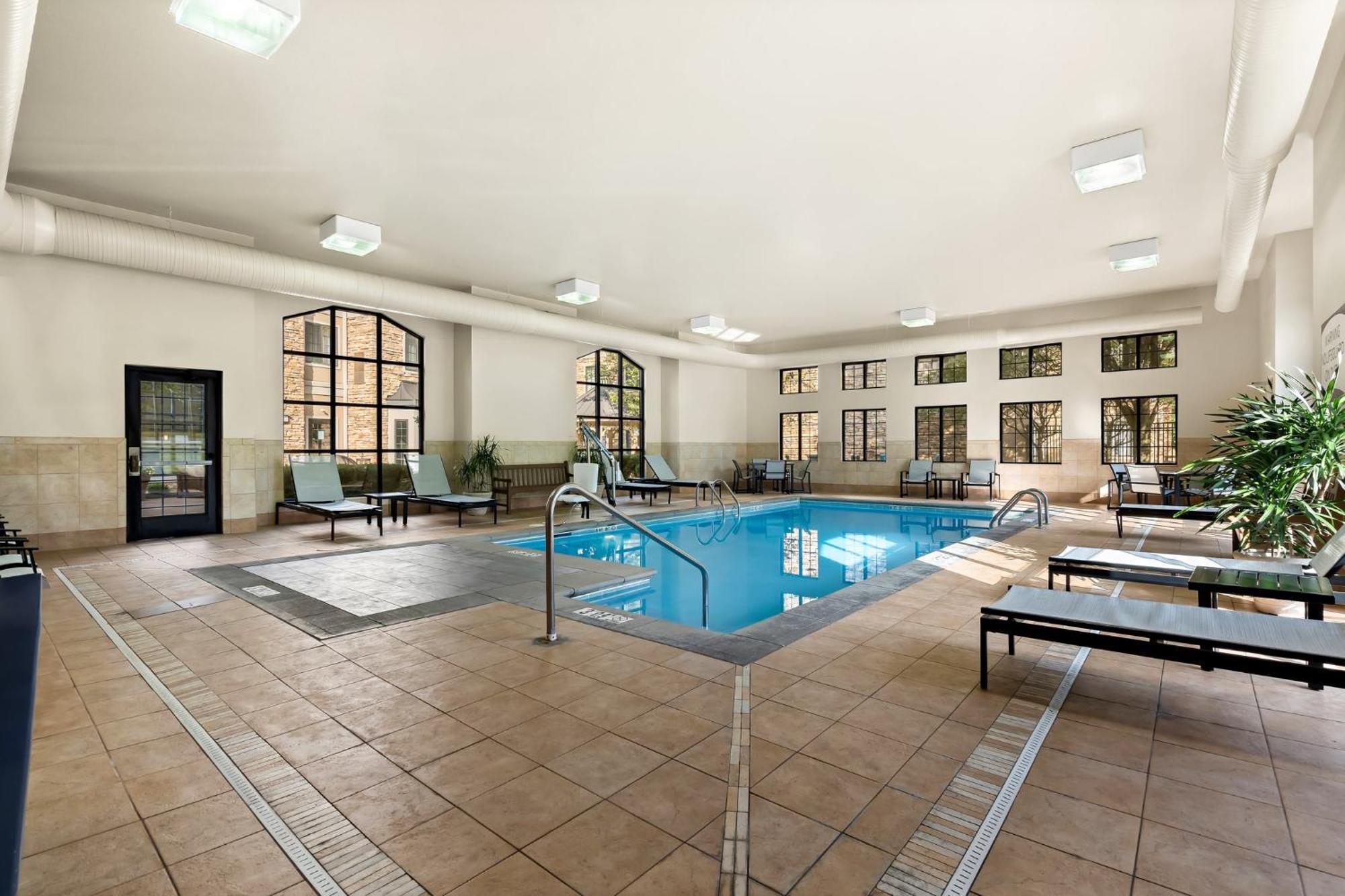 ווסט צ'סטר Staybridge Suites - Cincinnati North By Ihg מראה חיצוני תמונה